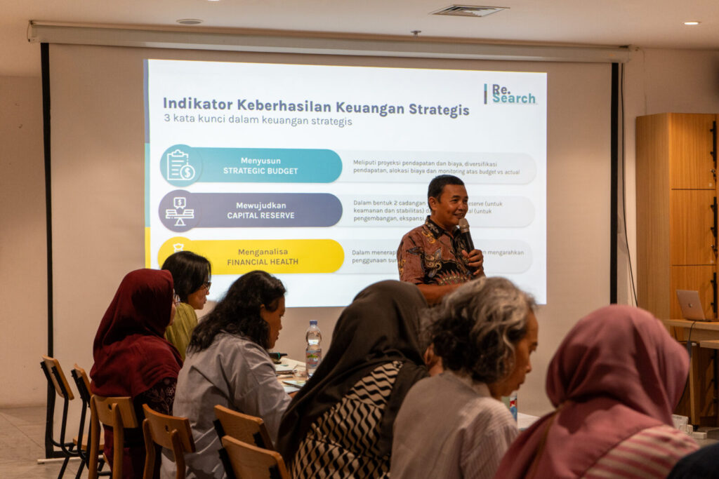 Pengelolaan Keuangan Strategis untuk OMS